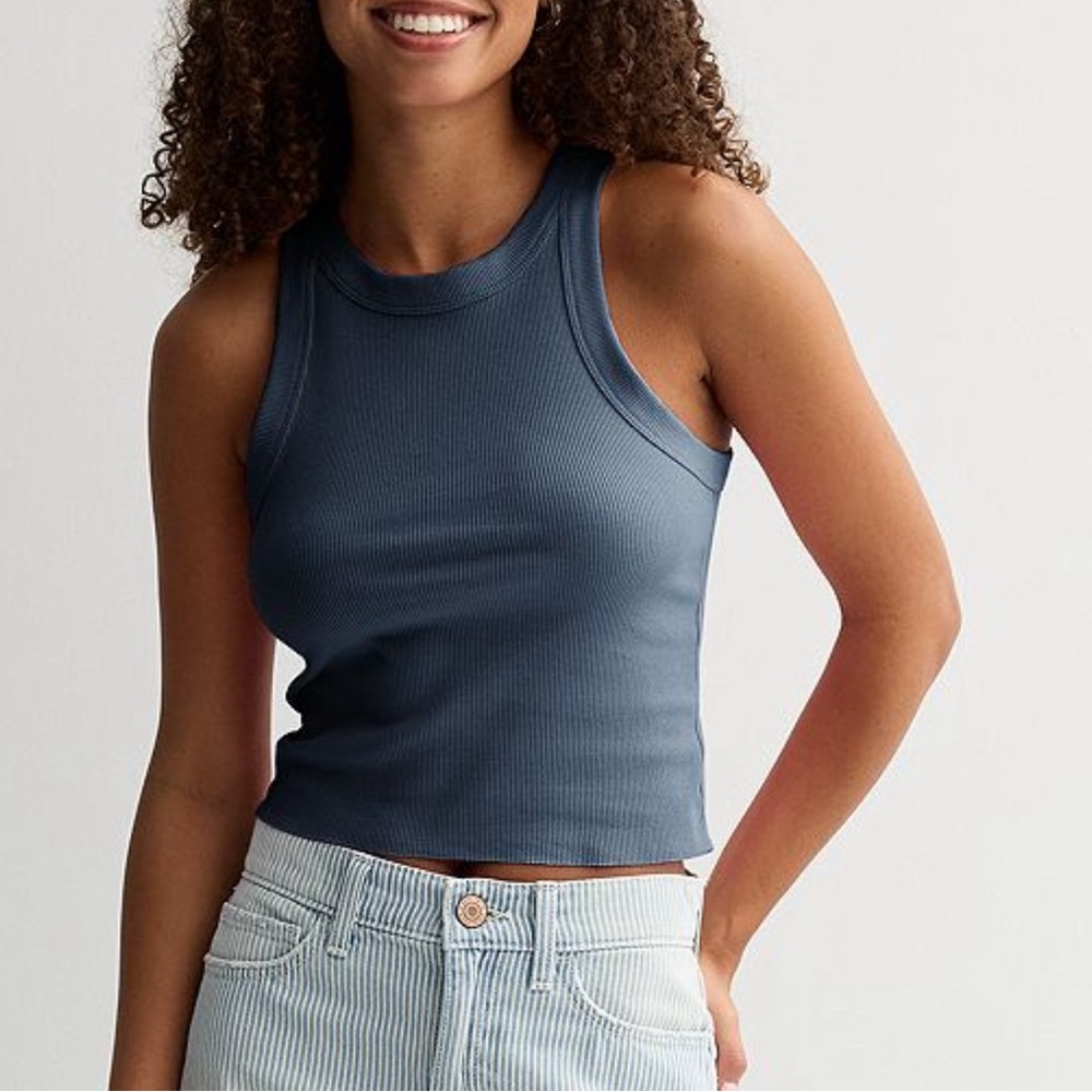 New SO® Cropped High Neck Rib Tank Top Size: XL
